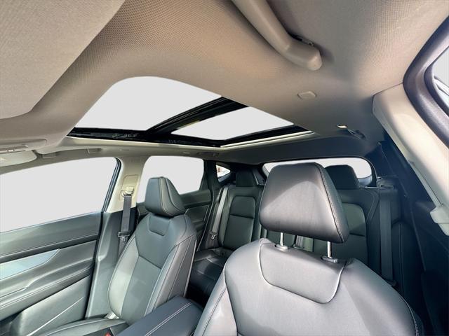 Photo of 2025 Super Black Nissan Murano