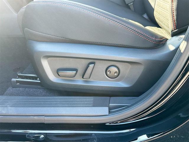 Photo of 2026 Super Black Nissan Rogue