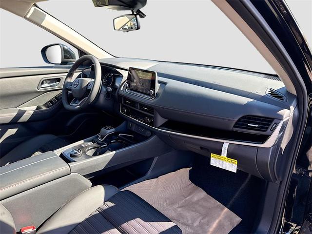 Photo of 2026 Super Black Nissan Rogue