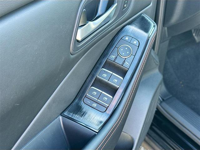 Photo of 2026 Super Black Nissan Rogue