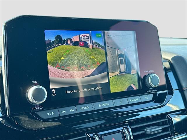 Photo of 2023 Super Black Nissan Pathfinder