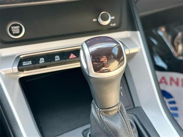 Photo of 2023 White Audi Q3