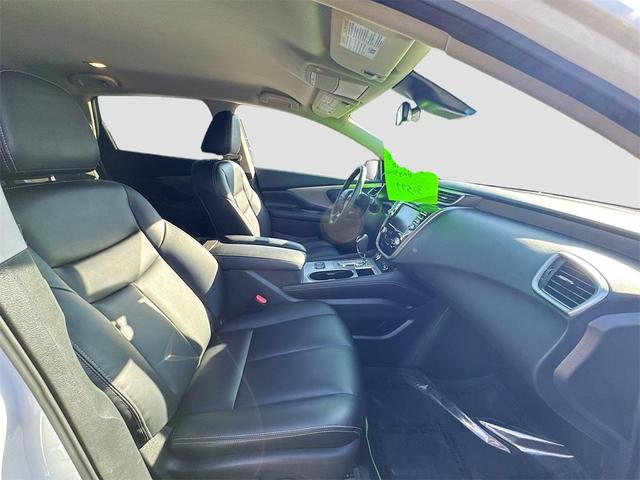 Photo of 2024 Pearl White Tricoat Nissan Murano