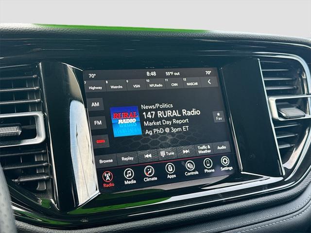 Photo of 2022 DB Black Crystal Clearcoat Dodge Durango