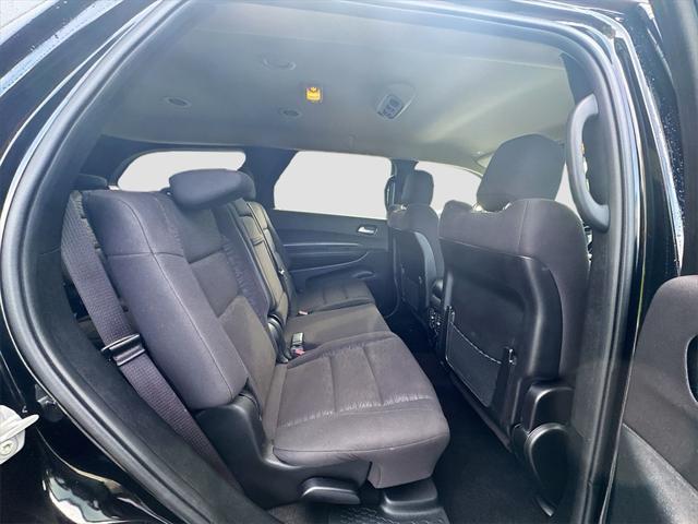 Photo of 2022 DB Black Crystal Clearcoat Dodge Durango