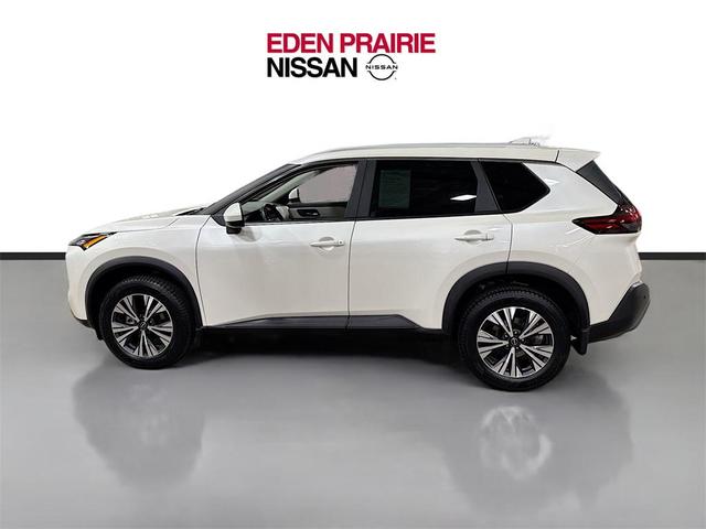 Photo of 2023 Pearl White Nissan Rogue