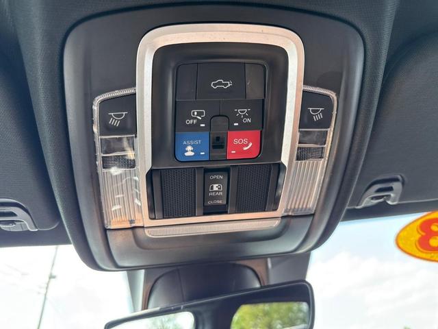 Photo of 2023 Diamond Black RAM 1500