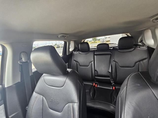 Photo of 2022 Silver Jeep Compass