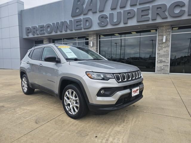 Photo of 2022 Silver Jeep Compass