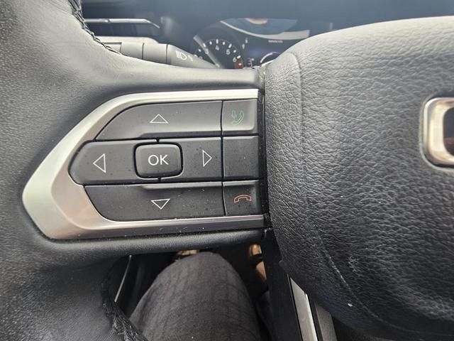 Photo of 2022 Silver Jeep Compass