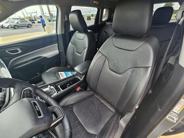 Photo of 2022 Silver Jeep Compass