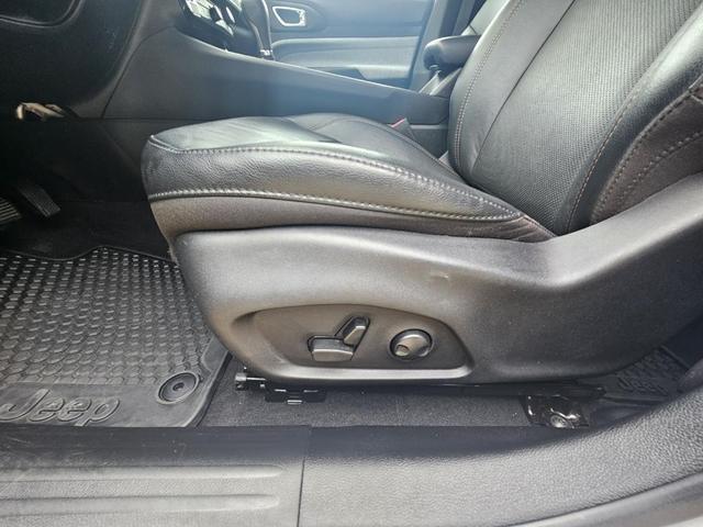 Photo of 2022 Silver Jeep Compass
