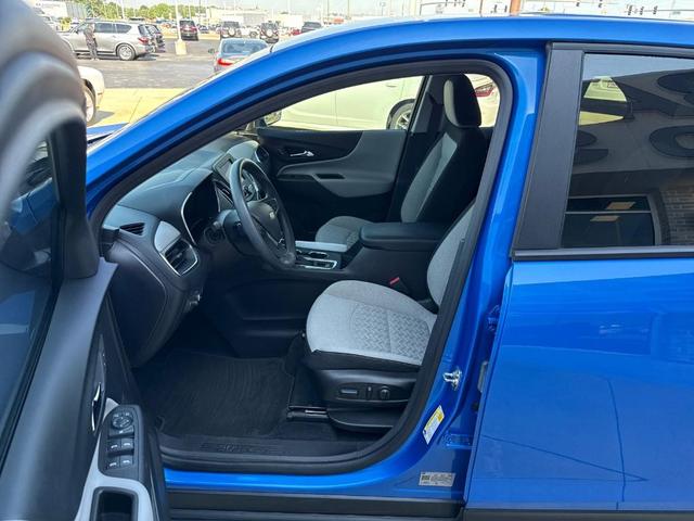 Photo of 2024 Blue Chevrolet Equinox