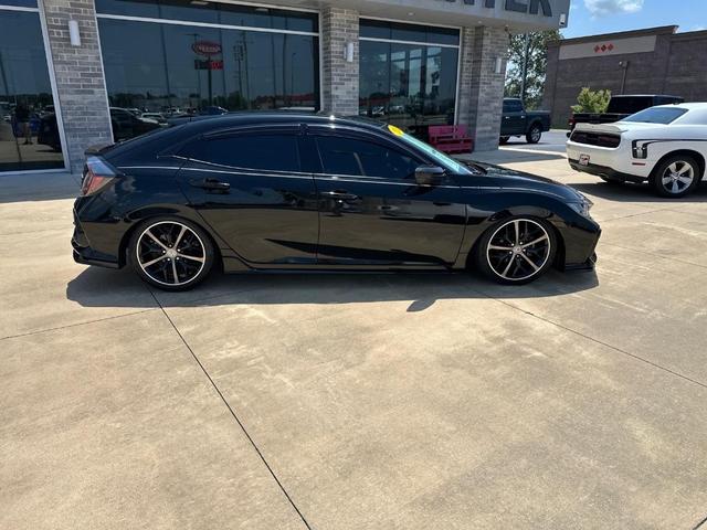 Photo of 2021 Black Honda Civic
