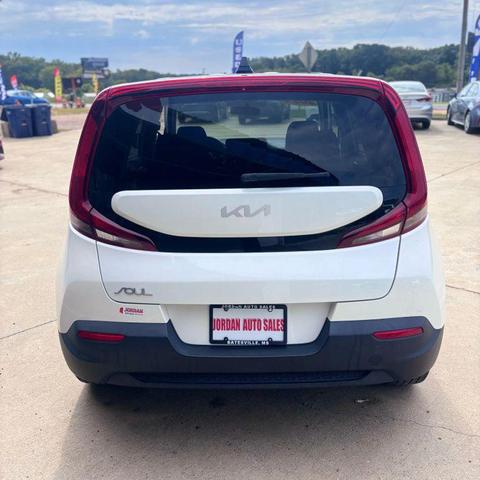 Photo of 2022 Snow White Pearl Kia Soul