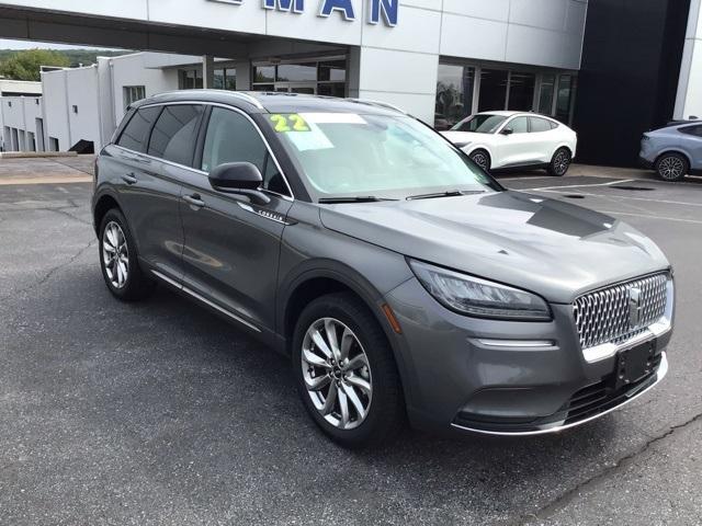 Photo of 2022 Metallic Lincoln Corsair