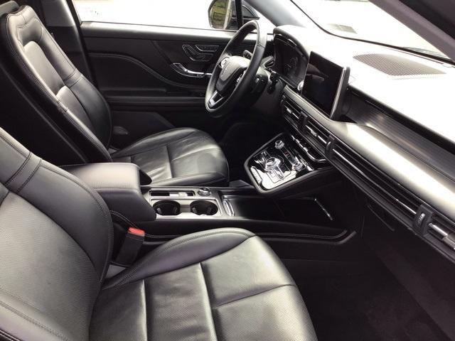Photo of 2022 Metallic Lincoln Corsair