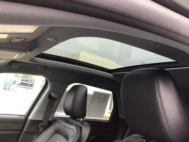 Photo of 2022 Metallic Lincoln Corsair