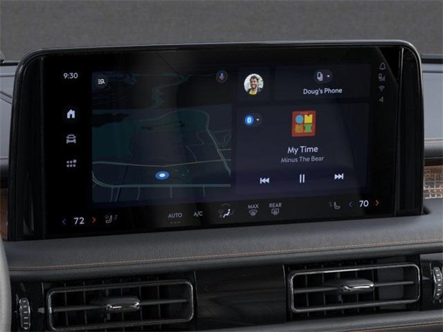 Photo of 2025 Bright Green Lincoln Aviator