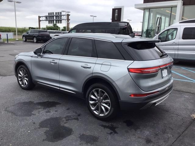 Photo of 2022 Silver Radiance Metallic Lincoln Corsair