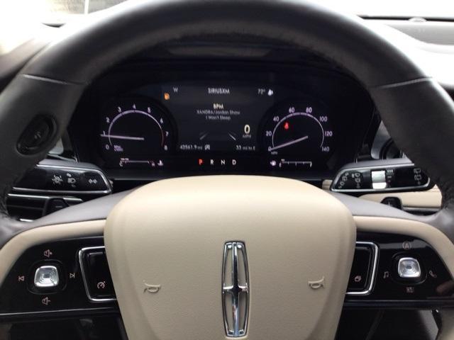 Photo of 2022 Silver Radiance Metallic Lincoln Corsair