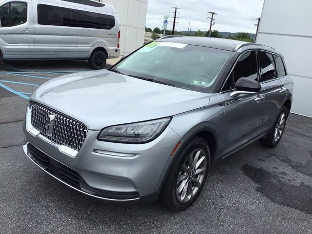 Photo of 2022 Silver Radiance Metallic Lincoln Corsair