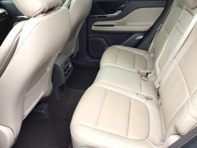 Photo of 2022 Silver Radiance Metallic Lincoln Corsair