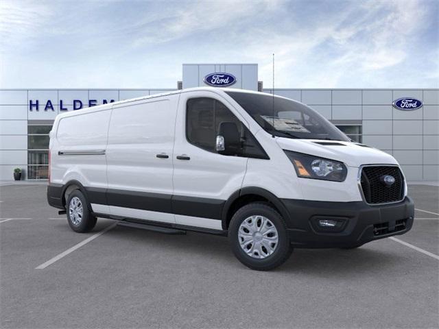 Photo of 2025 Oxford White Ford Transit-250