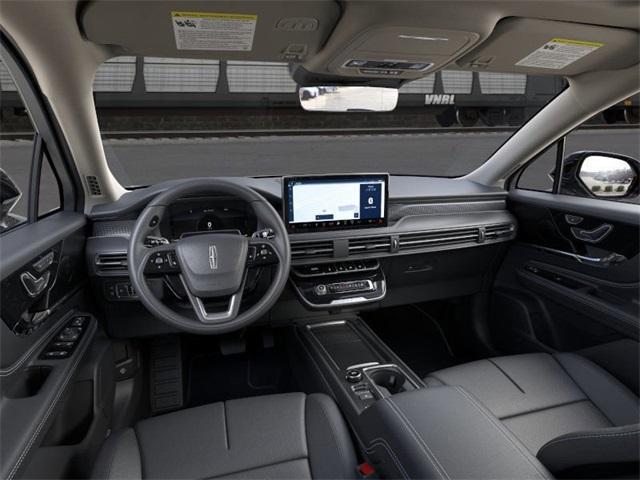 Photo of 2025 Metallic Lincoln Corsair