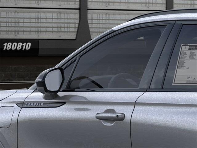 Photo of 2025 Metallic Lincoln Corsair