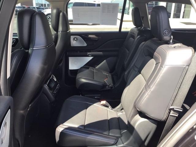 Photo of 2020 Infinite Black Metallic Lincoln Aviator