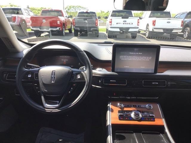 Photo of 2020 Infinite Black Metallic Lincoln Aviator