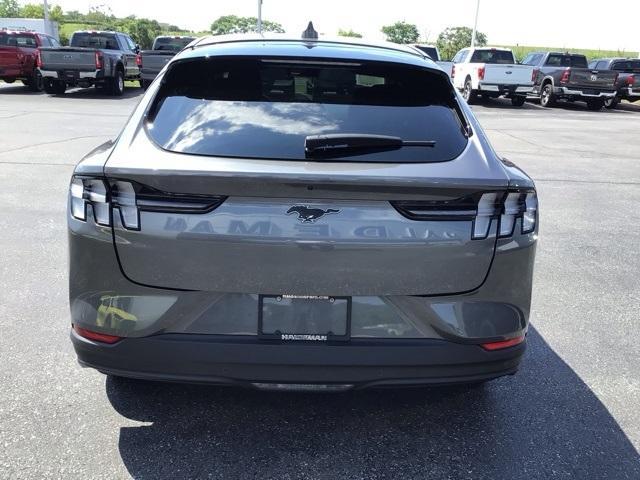 Photo of 2021 Carbonized Gray Metallic Ford Mustang Mach-E
