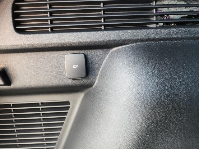 Photo of 2024 Star White Ford Escape