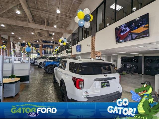 Photo of 2025 Oxford White Ford Transit-150