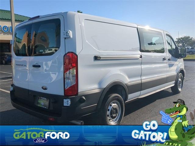 Photo of 2025 Oxford White Ford Transit-150