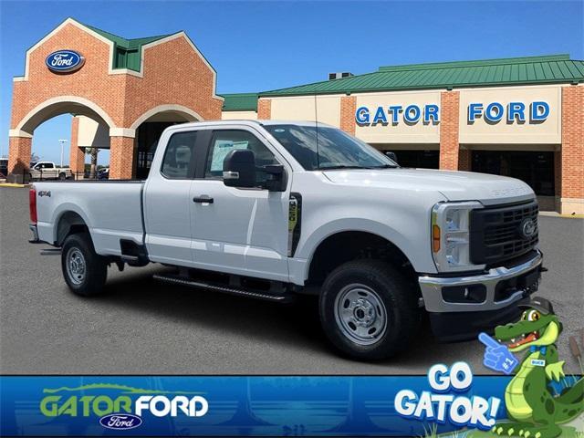 Photo of 2025 Oxford White Ford F-250