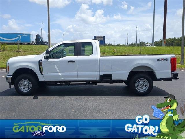 Photo of 2025 Oxford White Ford F-250