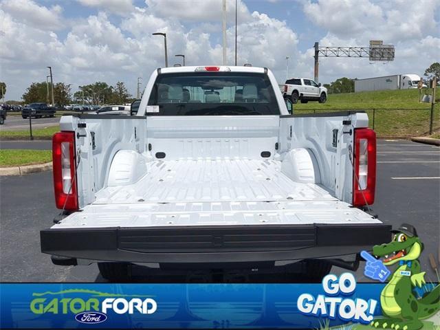 Photo of 2025 Oxford White Ford F-250