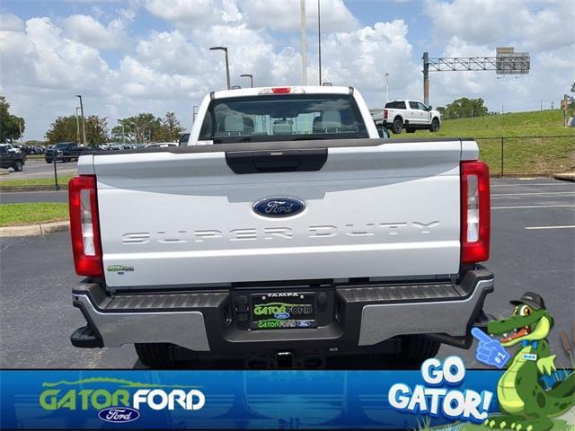 Photo of 2025 Oxford White Ford F-250