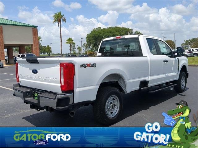Photo of 2025 Oxford White Ford F-250