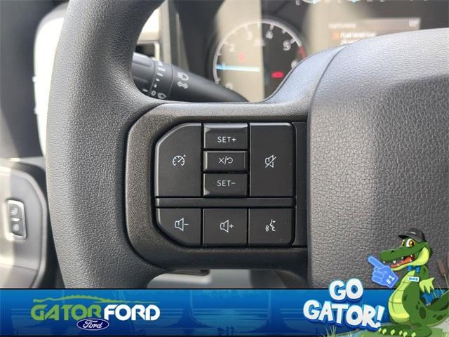 Photo of 2025 Oxford White Ford F-250