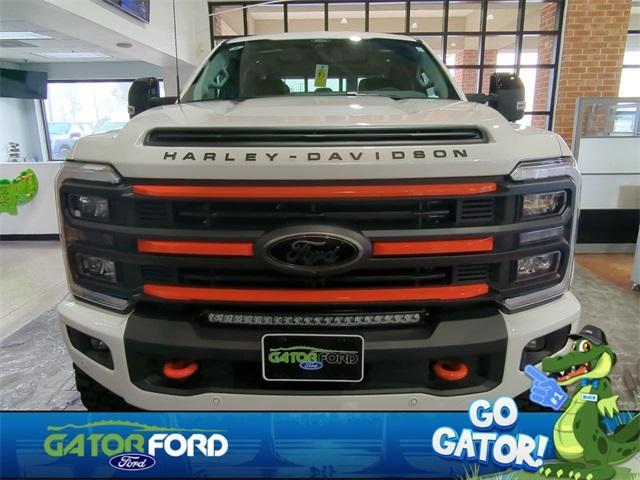 Photo of 2024 White Metallic Ford F-250
