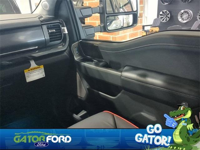 Photo of 2024 White Metallic Ford F-250