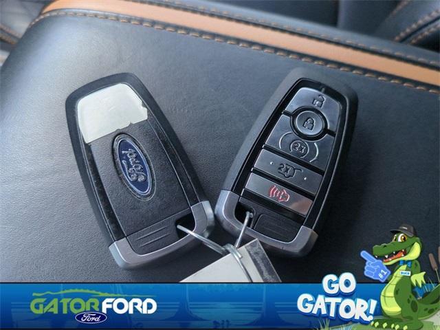Photo of 2022 Dark Matter Metallic Ford Expedition