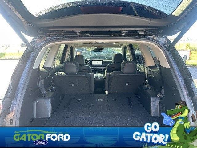 Photo of 2023 Ebony Black Kia Telluride