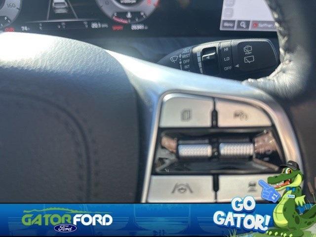 Photo of 2023 Ebony Black Kia Telluride