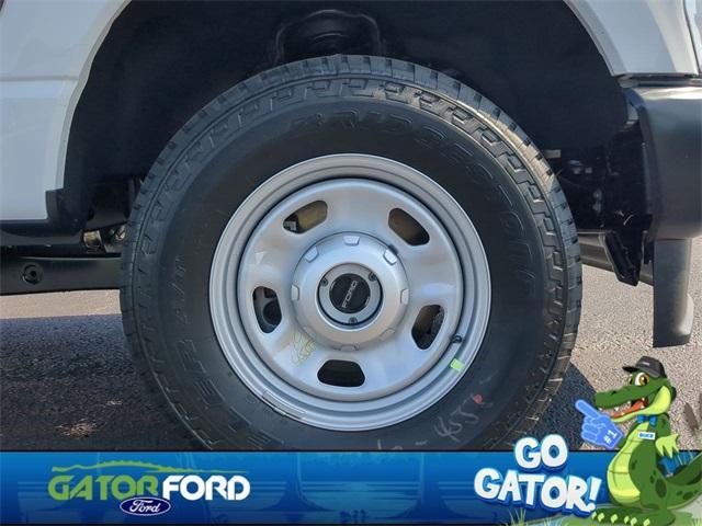 Photo of 2025 Oxford White Ford F-350