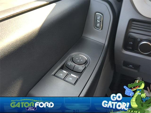 Photo of 2025 Oxford White Ford F-350