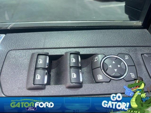 Photo of 2022 Agate Black Metallic Ford F-350